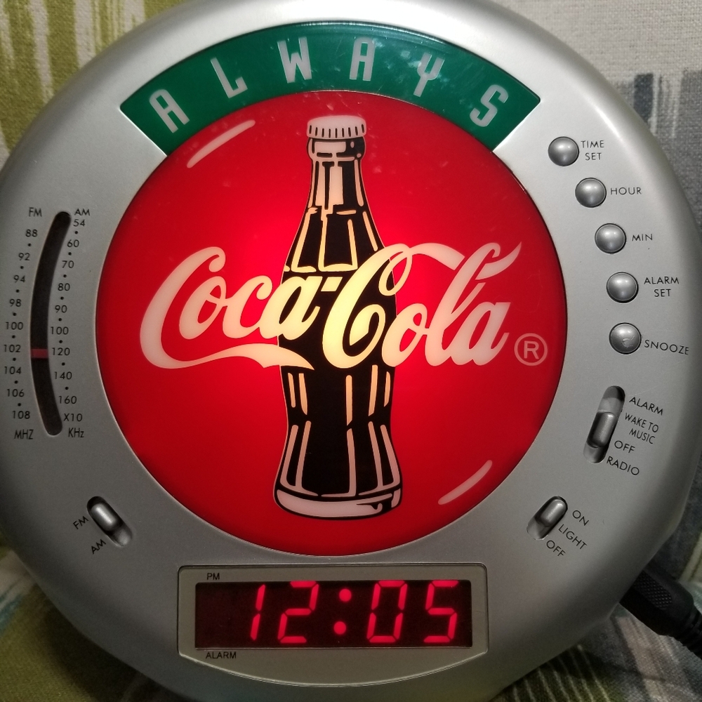 Vtg Coca Cola Crown Cap Clock Radio Coca Cola Trademark Product Working